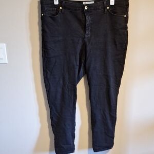 Anne Klein Black Skinny Jeans